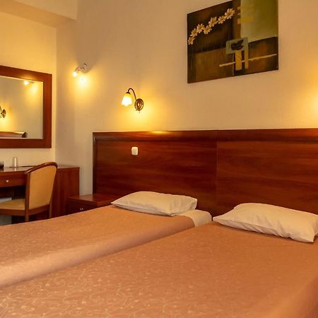 Telis Hotel Aígion Luaran gambar