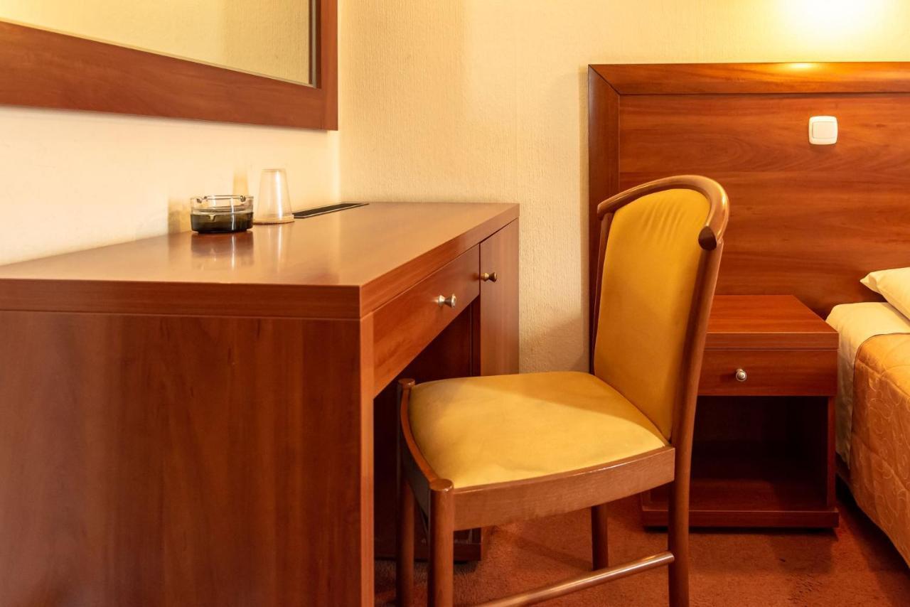 Telis Hotel Aígion Luaran gambar